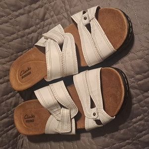 Sz 9 Clark's sandals